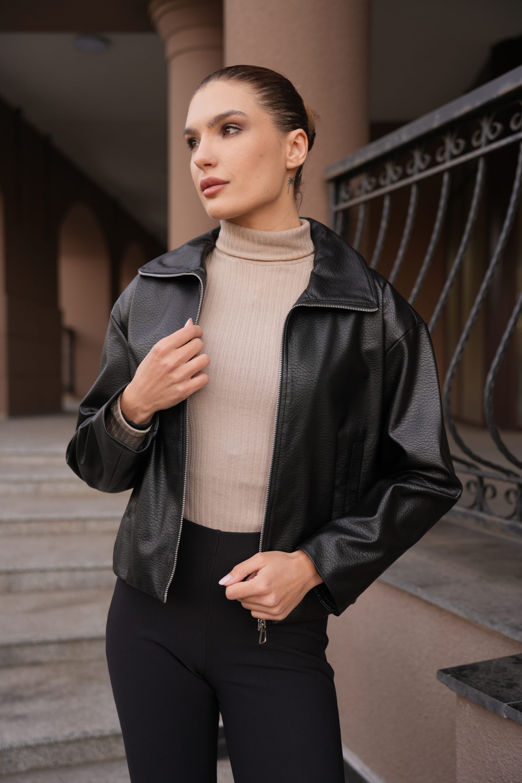 Бомбер з екошкіри КВ-029 2026 - Зображення 18